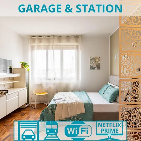 Garage & Station - Self Check-in & Remote Access Apartment *
